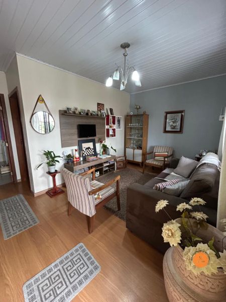 Casa com 2 quartos, 1 banheiro e 102m² à venda no bairro Lindóia, Pelotas