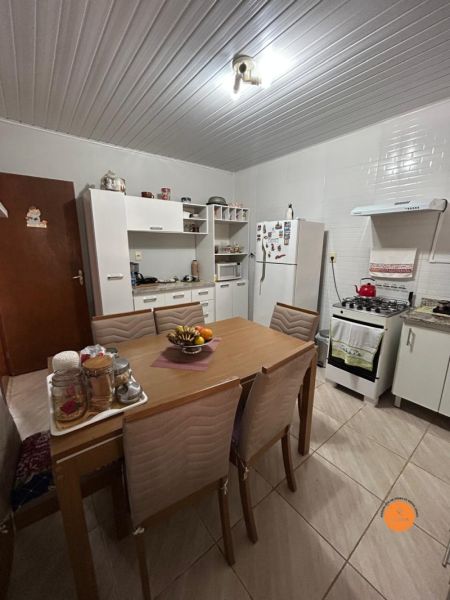 Casa com 2 quartos, 1 banheiro e 102m² à venda no bairro Lindóia, Pelotas