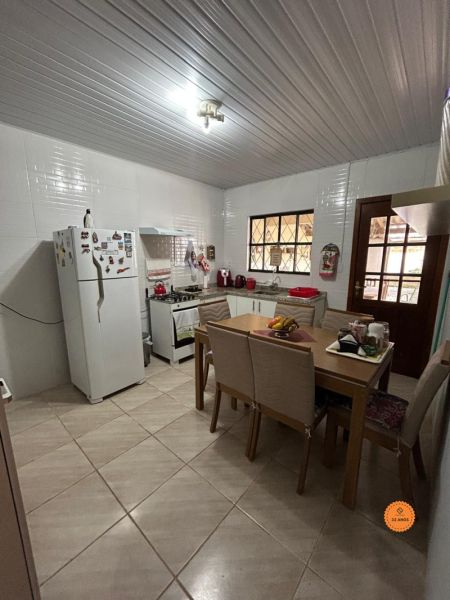 Casa com 2 quartos, 1 banheiro e 102m² à venda no bairro Lindóia, Pelotas