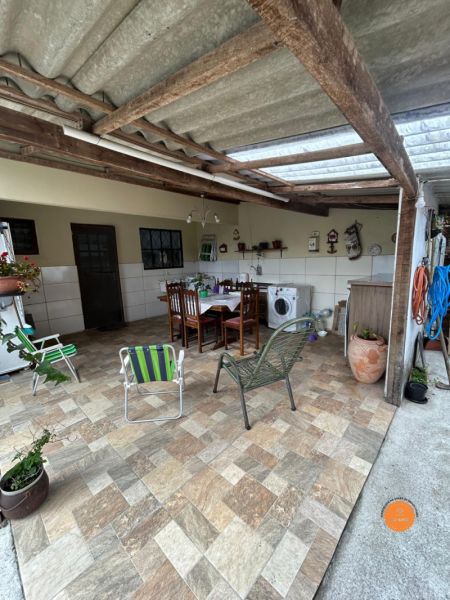 Casa com 2 quartos, 1 banheiro e 102m² à venda no bairro Lindóia, Pelotas