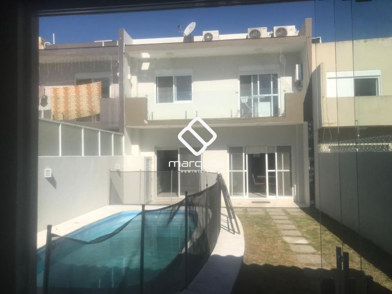 Casa com 3 quartos, 1 banheiro e 223m² à venda no bairro Laranjal, Pelotas
