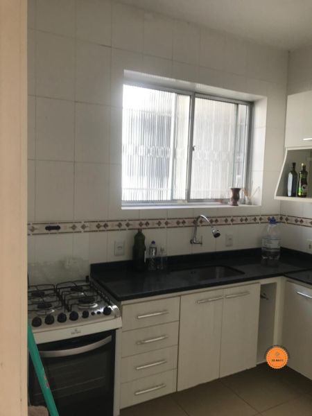 Casa com 5 quartos, 2 banheiros e 281m² à venda no bairro Centro, Pelotas