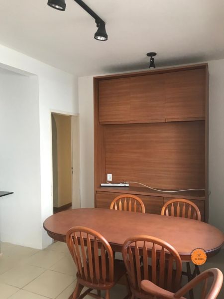 Casa com 5 quartos, 2 banheiros e 281m² à venda no bairro Centro, Pelotas