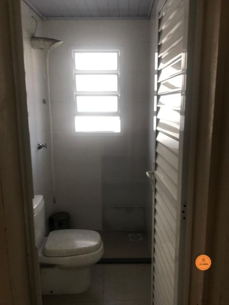 Casa com 5 quartos, 2 banheiros e 281m² à venda no bairro Centro, Pelotas