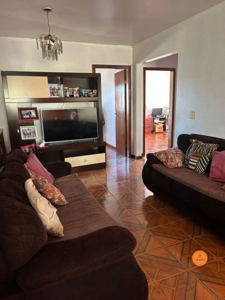 Casa com 3 quartos, 4 banheiros e 244m² à venda no bairro Fragata, Pelotas