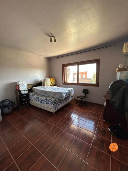 Casa com 3 quartos, 4 banheiros e 244m² à venda no bairro Fragata, Pelotas