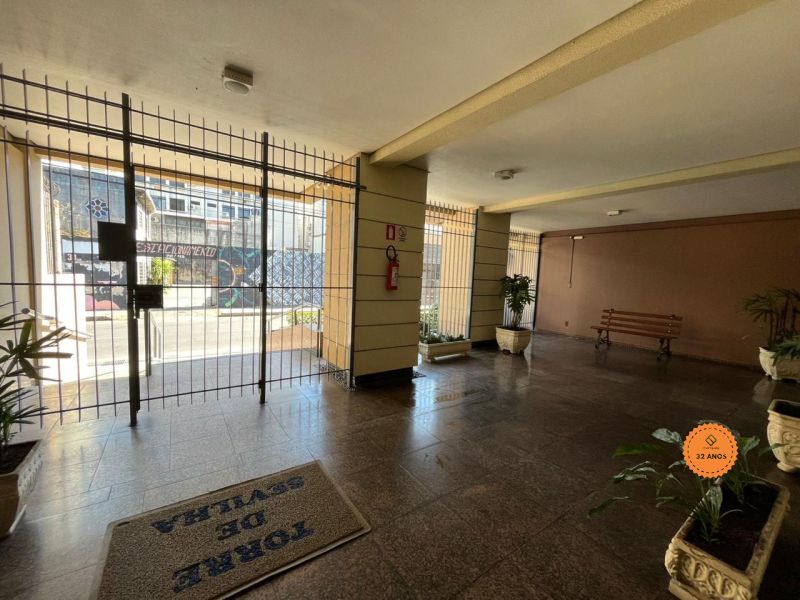 Apartamento com 3 quartos, 2 banheiros e 131m² à venda no bairro Centro, Pelotas
