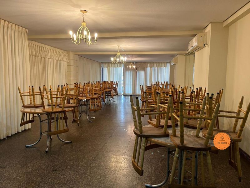 Apartamento com 3 quartos, 2 banheiros e 131m² à venda no bairro Centro, Pelotas