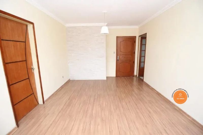 Apartamento com 3 quartos, 2 banheiros e 112m² à venda no bairro Centro, Pelotas
