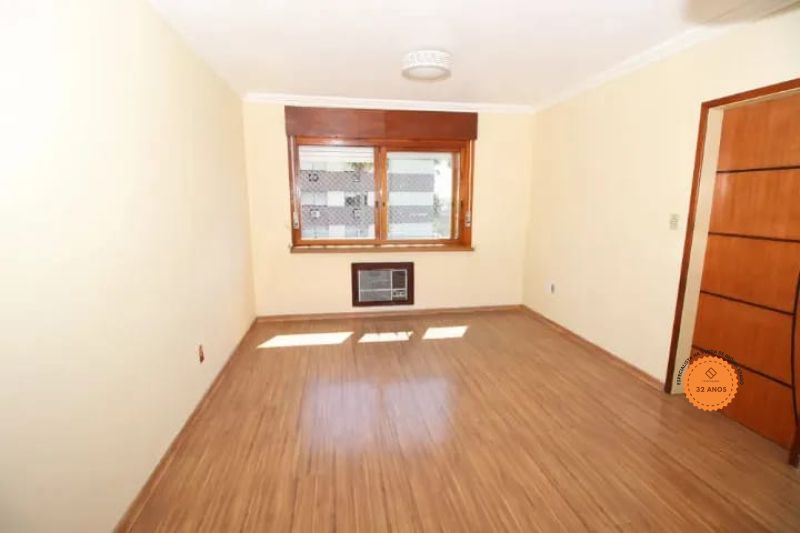 Apartamento com 3 quartos, 2 banheiros e 112m² à venda no bairro Centro, Pelotas