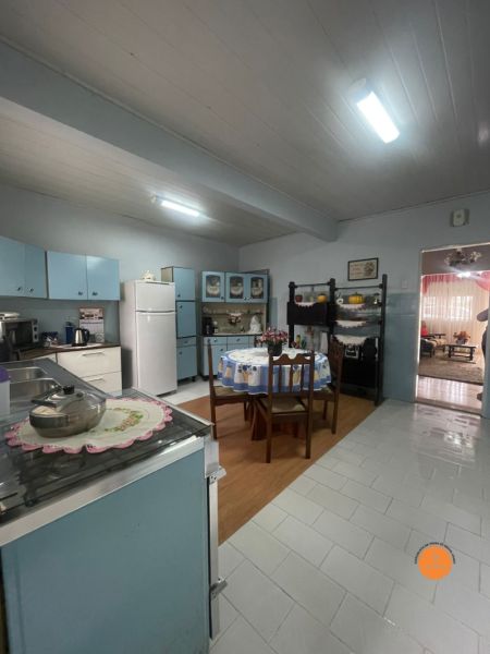 Casa com 2 quartos, 1 banheiro e 120m² à venda no bairro Fragata, Pelotas