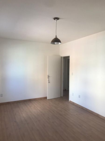 Apartamento com 3 quartos, 1 banheiro e 87m² à venda no bairro Centro, Pelotas