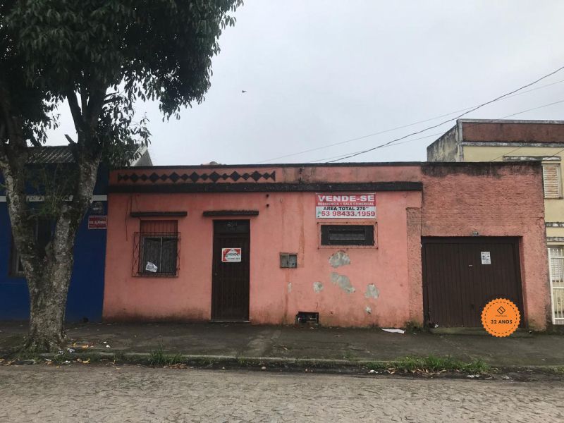Terreno à venda no bairro Porto, Pelotas