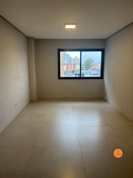Prédio Comercial com 2 quartos, 3 banheiros e 364m² à venda no bairro Centro, Pelotas