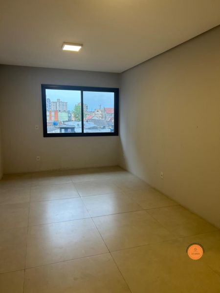 Prédio Comercial com 2 quartos, 3 banheiros e 364m² à venda no bairro Centro, Pelotas