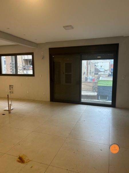 Prédio Comercial com 2 quartos, 3 banheiros e 364m² à venda no bairro Centro, Pelotas