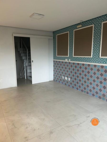 Prédio Comercial com 2 quartos, 3 banheiros e 364m² à venda no bairro Centro, Pelotas