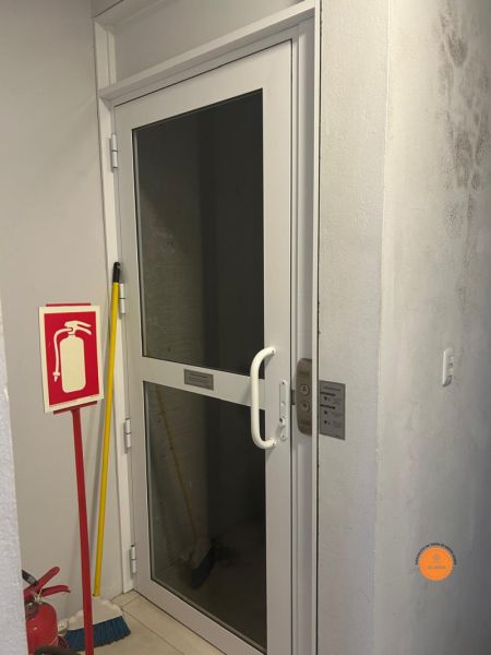 Prédio Comercial com 2 quartos, 3 banheiros e 364m² à venda no bairro Centro, Pelotas