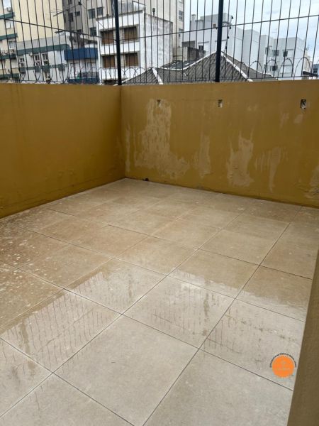 Prédio Comercial com 2 quartos, 3 banheiros e 364m² à venda no bairro Centro, Pelotas