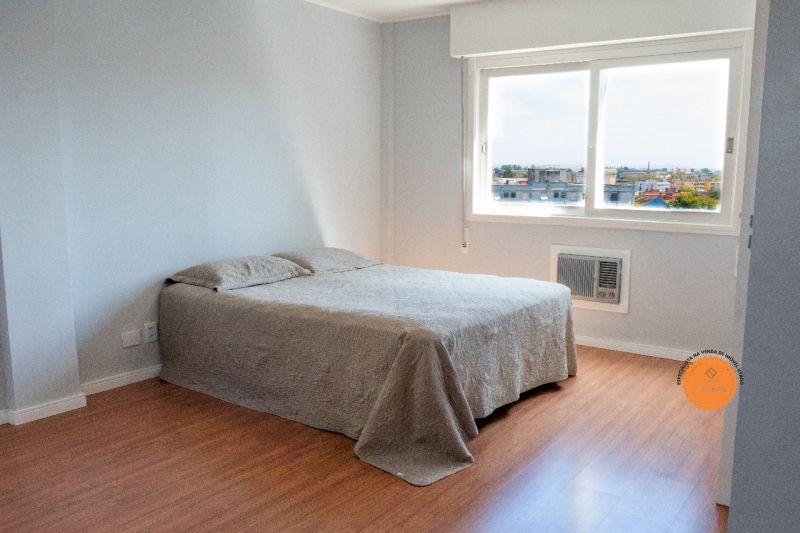 Apartamento com 3 quartos, 2 banheiros e 111m² à venda no bairro Centro, Pelotas