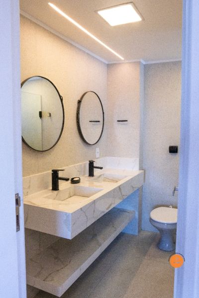 Apartamento com 3 quartos, 2 banheiros e 111m² à venda no bairro Centro, Pelotas