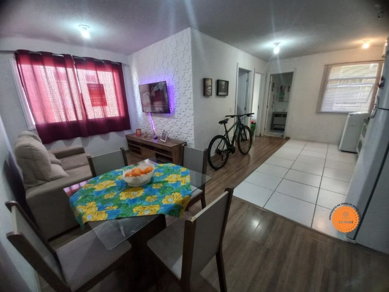 Apartamento com 2 quartos, 1 banheiro e 54m² à venda no bairro Areal, Pelotas