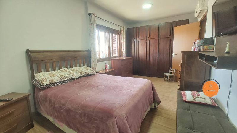 Apartamento com 3 quartos, 1 banheiro e 139m² à venda no bairro Centro, Pelotas