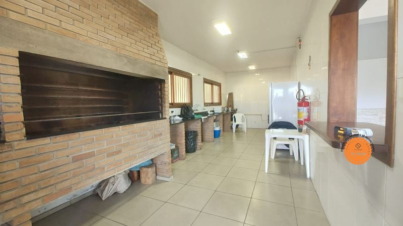 Apartamento com 3 quartos, 1 banheiro e 139m² à venda no bairro Centro, Pelotas