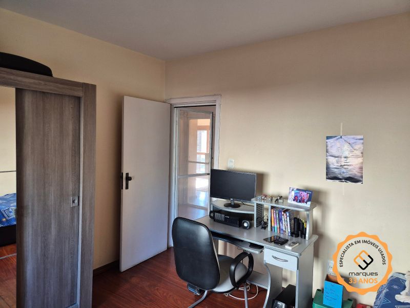 Casa com 4 quartos, 2 banheiros e 288m² à venda no bairro Três Vendas, Pelotas