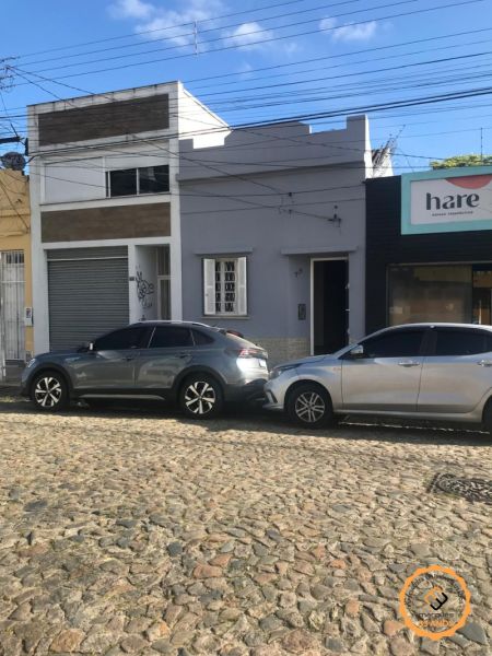 Casa Comercial com 4 quartos, 2 banheiros e 72m² à venda no bairro Centro, Pelotas