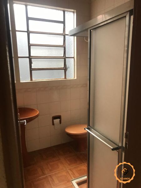 Casa Comercial com 4 quartos, 2 banheiros e 72m² à venda no bairro Centro, Pelotas