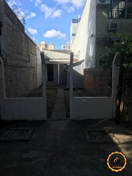 Casa Comercial com 4 quartos, 2 banheiros e 72m² à venda no bairro Centro, Pelotas