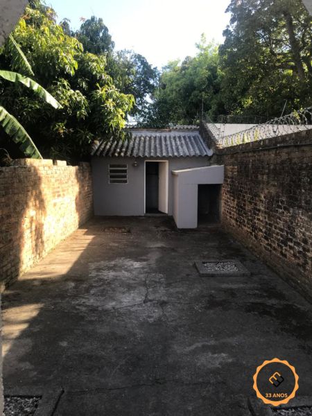 Casa Comercial com 4 quartos, 2 banheiros e 72m² à venda no bairro Centro, Pelotas