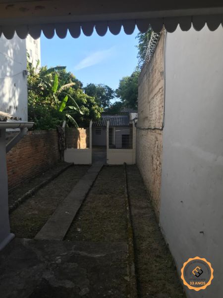 Casa Comercial com 4 quartos, 2 banheiros e 72m² à venda no bairro Centro, Pelotas