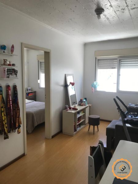 Apartamento com 1 quarto, 1 banheiro e 41m² à venda no bairro Centro, Pelotas