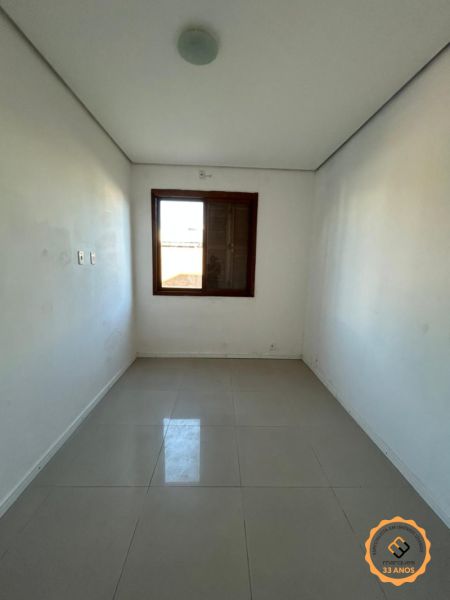 Casa com 2 quartos, 1 banheiro e 76m² à venda no bairro Laranjal, Pelotas