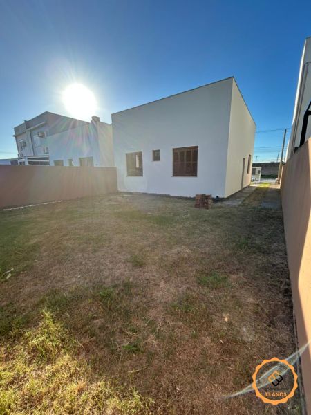 Casa com 2 quartos, 1 banheiro e 76m² à venda no bairro Laranjal, Pelotas