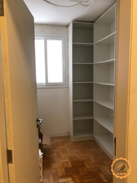 Casa com 3 quartos, 3 banheiros e 225m² à venda no bairro Centro, Pelotas