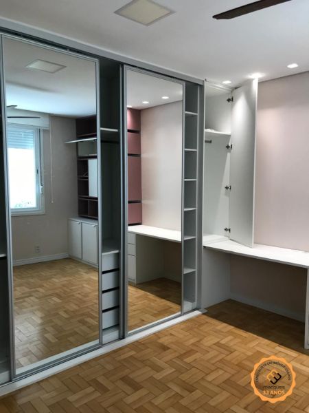 Casa com 3 quartos, 3 banheiros e 225m² à venda no bairro Centro, Pelotas