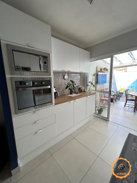 Casa com 2 quartos, 1 banheiro e 65m² à venda no bairro Três Vendas, Pelotas