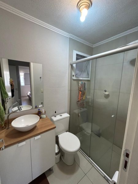 Casa com 2 quartos, 1 banheiro e 65m² à venda no bairro Três Vendas, Pelotas