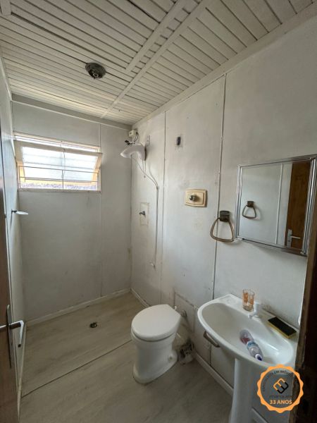 Casa com 3 quartos, 1 banheiro e 184m² à venda no bairro Vila Mariana, Pelotas