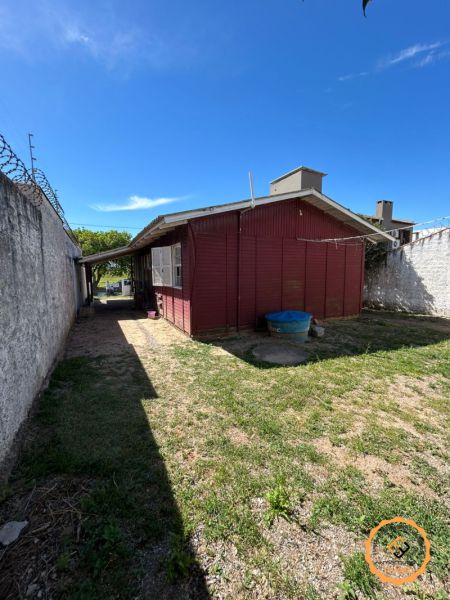 Casa com 3 quartos, 1 banheiro e 184m² à venda no bairro Vila Mariana, Pelotas