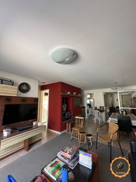 Casa com 3 quartos, 3 banheiros e 110m² à venda no bairro Areal, Pelotas