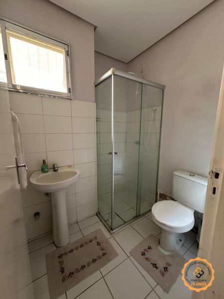 Casa com 3 quartos, 3 banheiros e 110m² à venda no bairro Areal, Pelotas