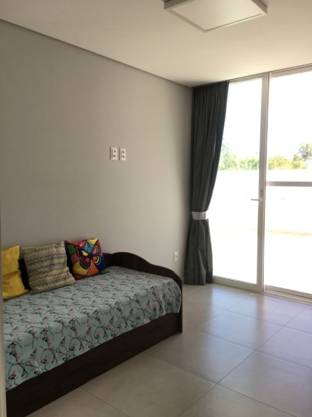 Apartamento com 3 quartos, 2 banheiros e 160m² à venda no bairro Areal, Pelotas