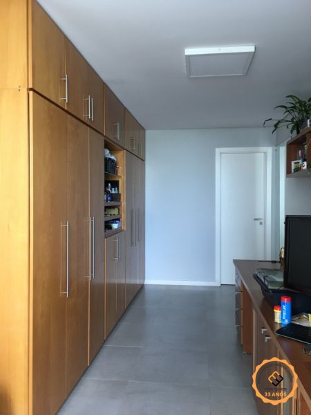 Apartamento com 3 quartos, 2 banheiros e 160m² à venda no bairro Areal, Pelotas