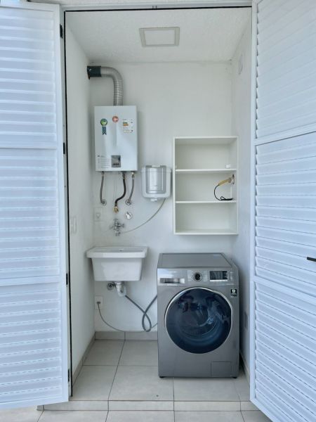 Apartamento com 3 quartos, 2 banheiros e 160m² à venda no bairro Areal, Pelotas