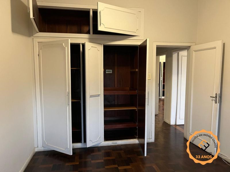 Apartamento com 3 quartos, 2 banheiros e 192m² à venda no bairro Centro, Pelotas