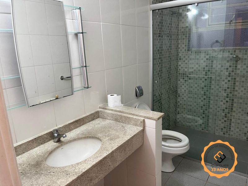 Apartamento com 3 quartos, 2 banheiros e 192m² à venda no bairro Centro, Pelotas